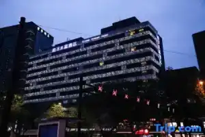 Crystal hotel Huangzhou XihuWulin square, Hangzhou
