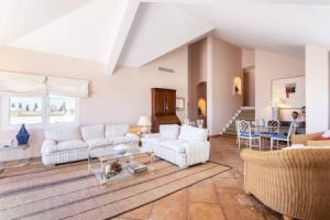 Exclusive Apartment, 200m2, Near Puerto Banus, Señorío de, Marbella
