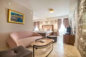 Hotel and Restaurant CONTE, Perast