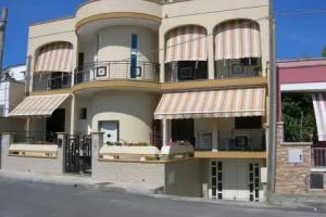 Le Dimore di Antonella Apartments, Borgagne