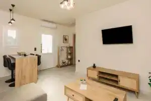 Olvion Suites, Skala Sotiros
