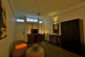 St.Lachlan Hotel & Suites, Negombo