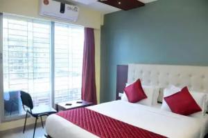 OYO 71452 Hotel Malad Grand, Mumbai