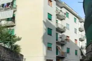 La Maison des Tout le Monde, Sorrento