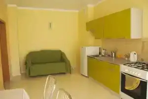 On Griboedova Apartment, Gelendzik