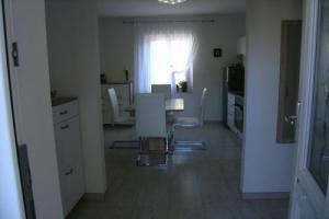 Apartment Mm2, Cerzo