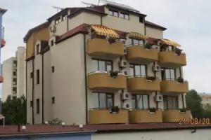 Hotel Strinava, Primorsko