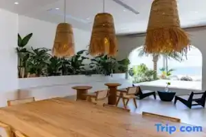 Sunset Island Luxury Seaview Homestay, Haikou