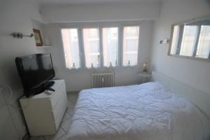 Lacour# 3 Hotel, Cannes