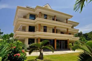 Crown Beach Hotel, Anse Royale
