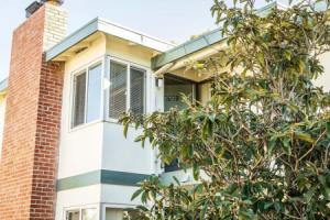 Sunny Palo Alto Two Bed Hotel, Mountain View