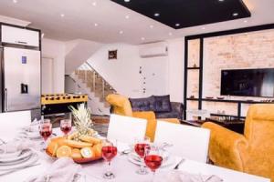 Villa Pumpkin, Istanbul