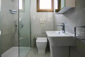 Phaedrus Living: CityView Luxury Flat Georgos 203 Apartments, Paphos