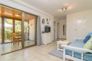 ENCINAS 1 - Apartment with terrace in Port De Pollença. Free WiFi, Port de Pollenca