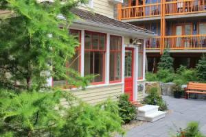 Moose Hotel And Suites, Banff