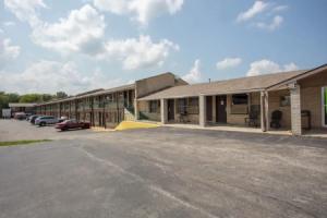 Glenstone place extended stay motel, Springfield