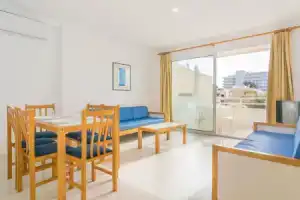 MASSANET (BC) - Apartment with beautiful terrace near the sandy beach Free WiFi, Canyamel
