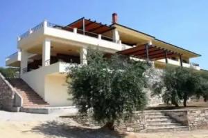Moonbeam Hotel, Potos