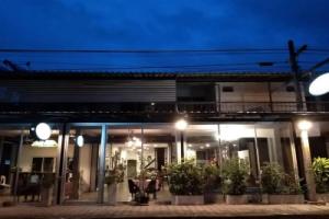 Promphet House, Sangkhla Buri