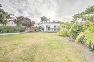 San Diego Home w/ Deck & Yard - 2 Blocks to Bay! Tourist base, San Diego