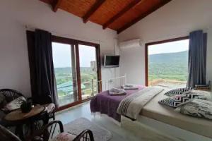 Delice Doga Evi, Foca