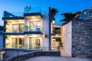 Luxury Suite with Sea View in Akrogiali Luxury Aparthotel, Balion