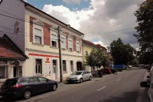 DownTown DeLuxe Apartment, Eger