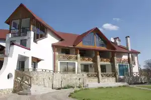 Huzul Hotel, Kosiv