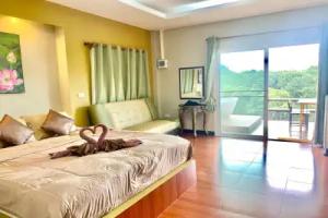 Kwainoy Riverpark & Resort, Sai Yok