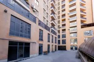 Apartment by Luxe Group DI888, Yerevan