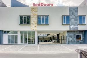 RedDoorz @ Plemburan Jakal 2 Guest house, Yogyakarta