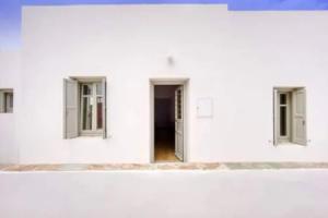 Folegandros Chora Bliss by Estia Tourist base, Folegandros Town
