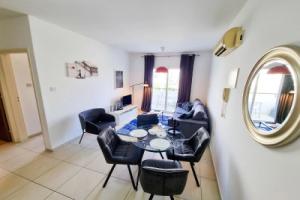 Seaside Heaven Apartment, Larnaka