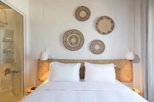 Villa With Resort Style Pool, Ano Mera