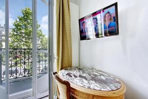 Suite junior avec balcon et vue sur Arc de Triomphe Hotel, Boulogne-Billancourt