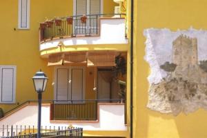Residence Bianca Lancia Apartments, Brolo