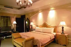 Shanghai Bund Yiwan Hotel, Shanghai