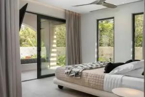 Dyo Beach Suites, Adelianos Kampos