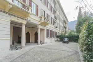 Cinque Giornate 70 Suites - Atena, Como