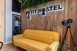 Petit Hostel La Latina - Adults Only, Madrid