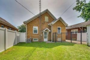 Charming Home: 2 Mi to Downtown Tourist base, Springfield