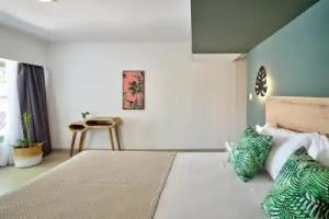 The Tree Guest house, Skiathos Town