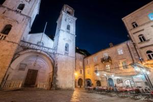 Central Cathedral Apartment, Kotor