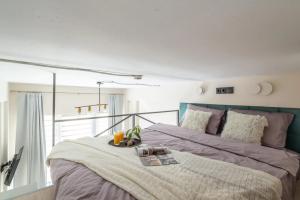 Comfort life on Kherson, Moscow