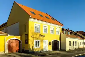 Flóra Lak Hotel, Sopron