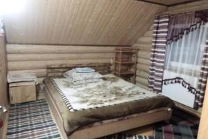 Cottage pid Gorou, Bukovets