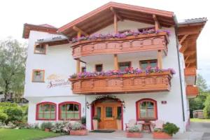 Hotel Sonnenhof - bed & breakfast & appartements, Innsbruck