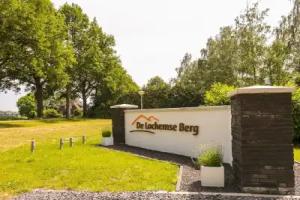 Modern Chalet With Nice Sliding Doors Near, Lochem