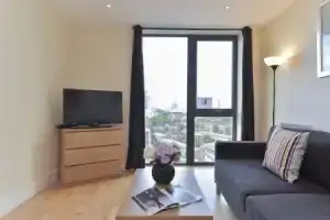 Storm Níké Apartments, London