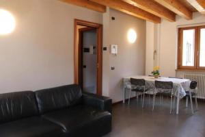 Alex's lake house, Riva di Solto
